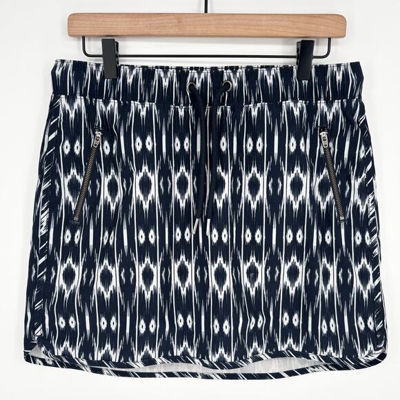 Athleta Navy Blue White Reflections Stretch-In Skort Size M - Picture 3 of 7